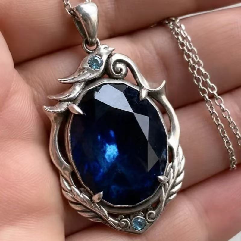 Identity V カーズドサファイアネックレス ファン  - Anime Pendant Necklace のレビューと価格