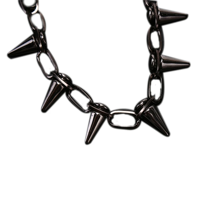 ゴシックロック風、スパイクとリベットがあしらわれた、チェーン - Goth Punk Spike Choker のレビューと価格