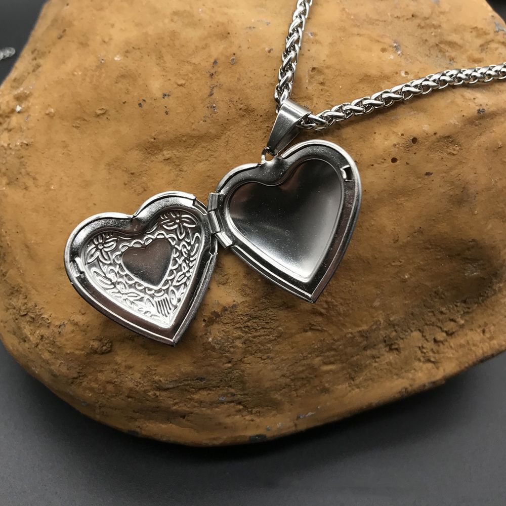 Hooh-カップルのためのハート型の写真,ペンダント付きのパ - Heart Locket Necklace Photo のレビューと価格