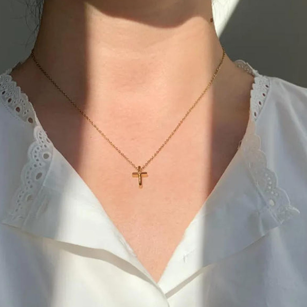 精巧なゴールドクロスネックレス、シンプルなデイリークロスペン - Cross Pendant Necklace Gold のレビューと価格