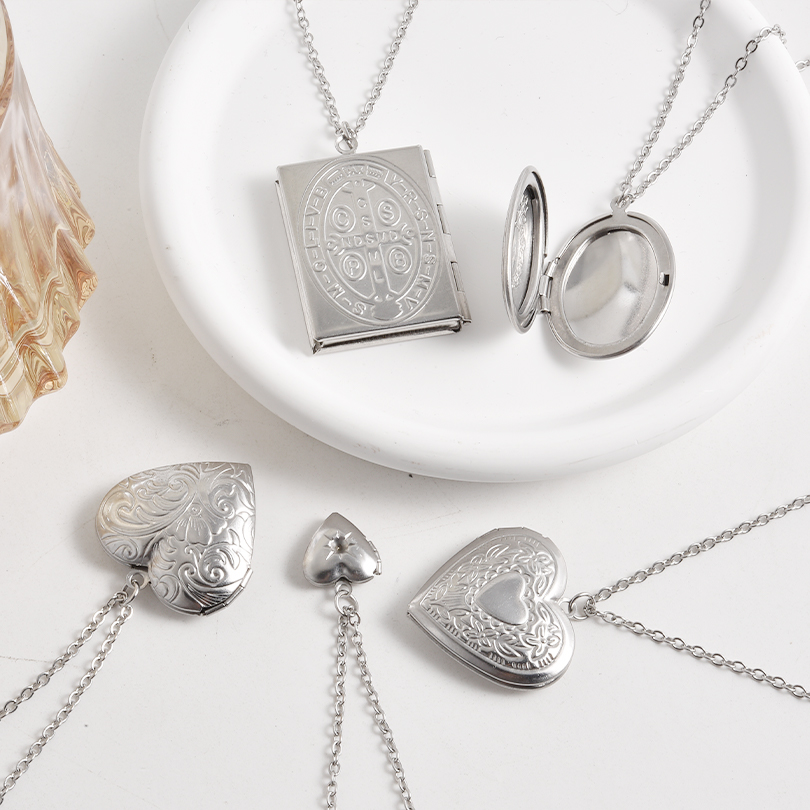 60cmステンレス製彫刻デザインのおしゃれなフォトフレーム、 - Heart Locket Necklace Photo のレビューと価格
